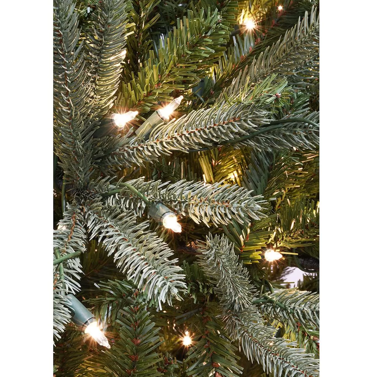 Bronner's Christmas Wonderland 7.5 Foot Washington Valley Pre-Lit Clear Artificial Tree | Pre-Lit Trees