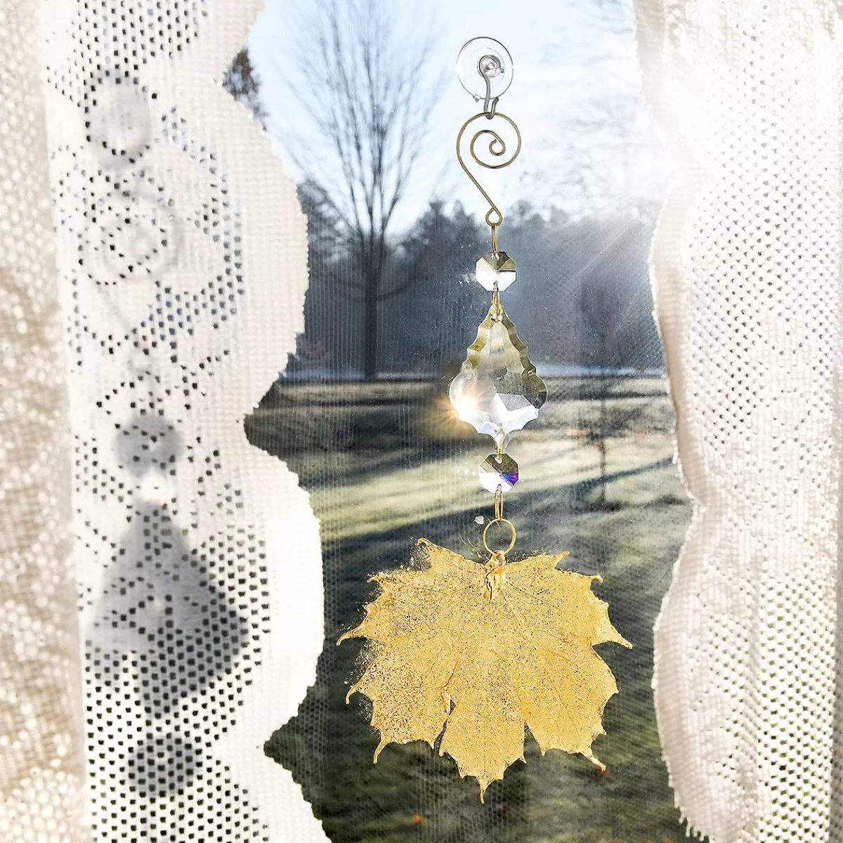 Bronner's Christmas Wonderland Sugar Maple Leaf Gold Ornament Suncatcher> Outdoors, Camping, & Nature